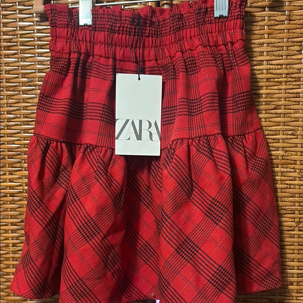 Zara girls red/black plaid skirt size 8 NWT (9 years)